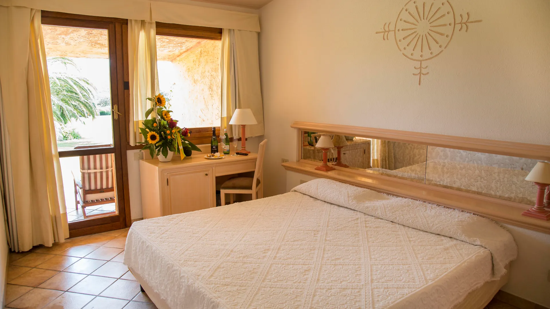 Sant'Elmo Beach Hotel Кастиадас