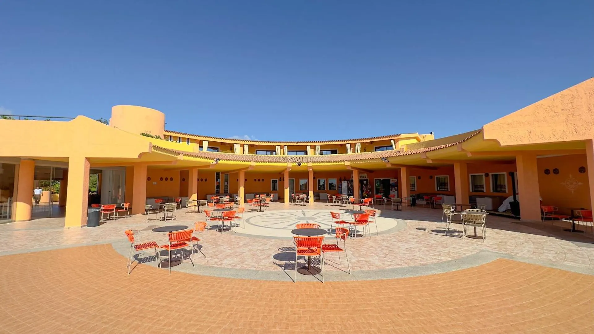 Sant'Elmo Beach Hotel Кастиадас
