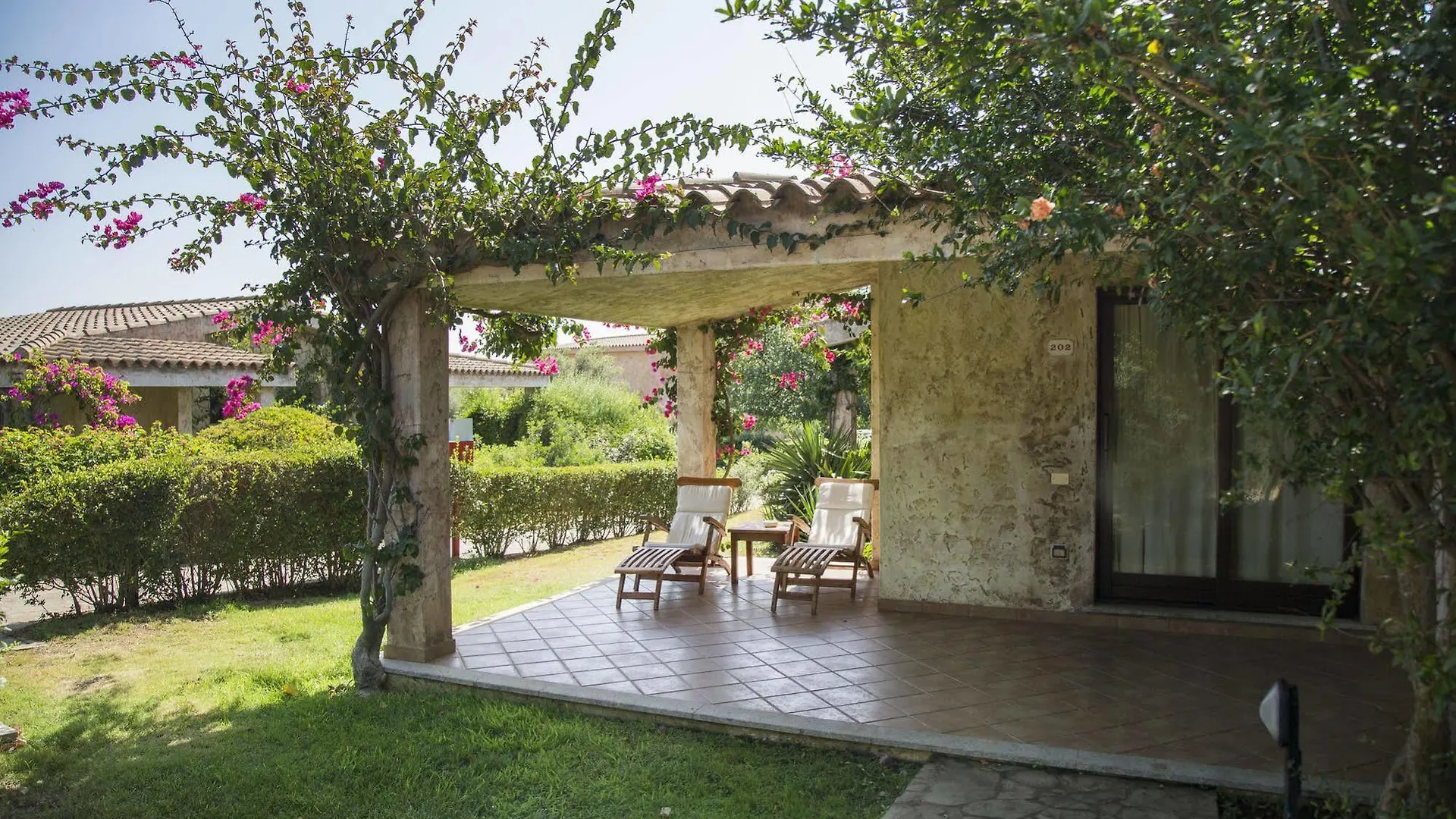 Sant'Elmo Beach Hotel Кастиадас