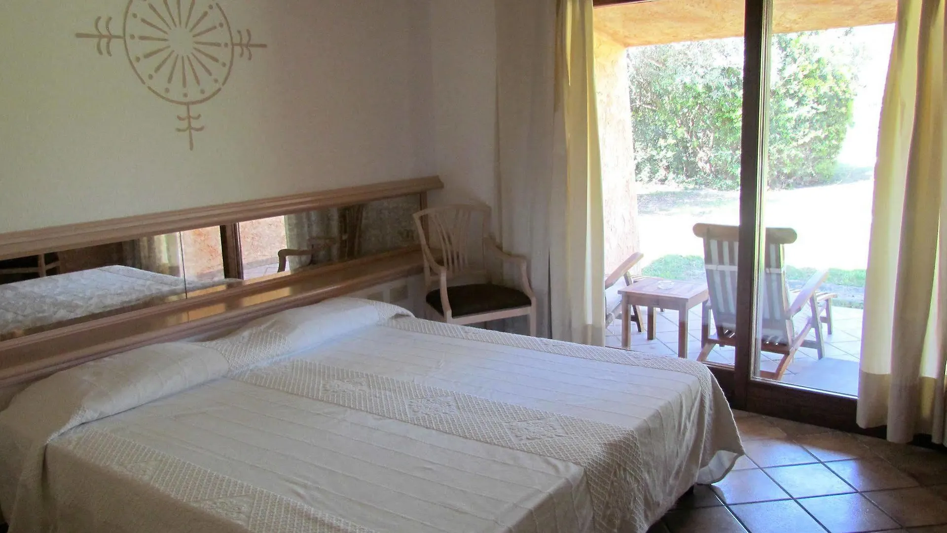 Sant'Elmo Beach Hotel Кастиадас