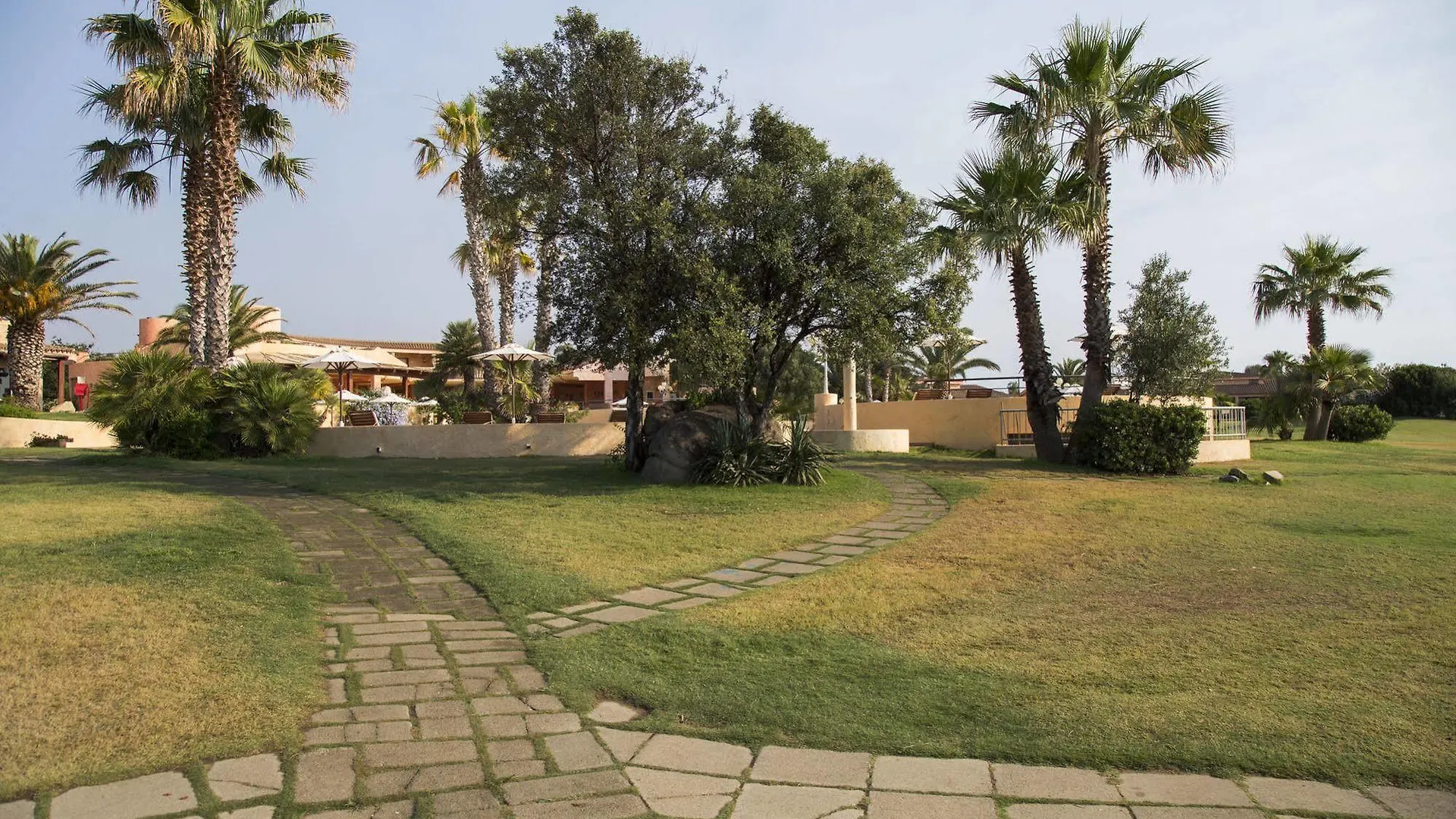 Sant'Elmo Beach Hotel Кастиадас