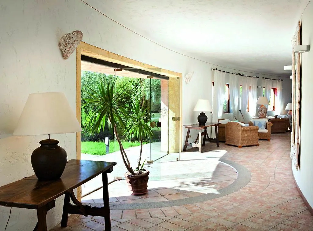 Sant'Elmo Beach Hotel Кастиадас 4*,