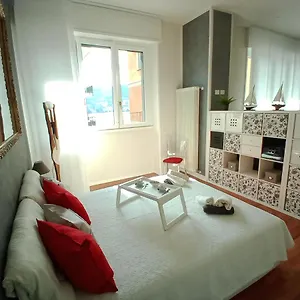 https://miralago-como.it-lombardy.com